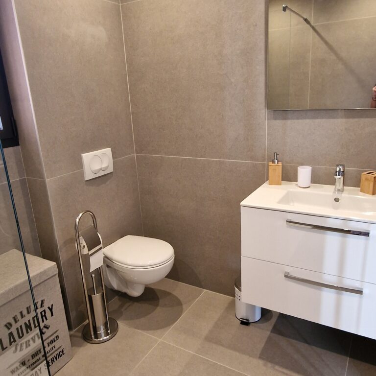 Casa di Leccia - Salle de bain est