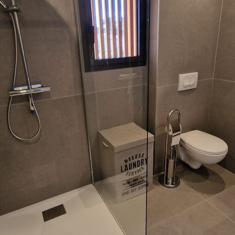 Casa di leccia - Salle de bain Est