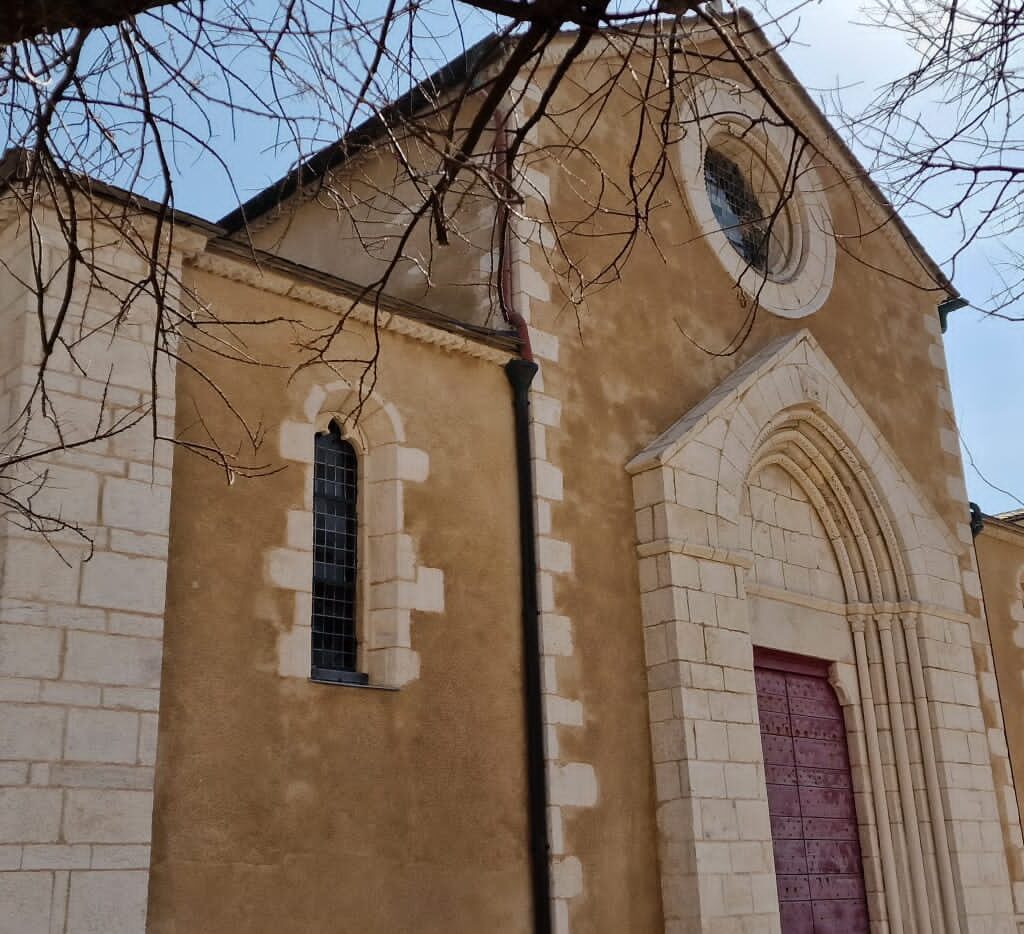 Bonifacio une Eglise