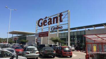 Géant Casino à l'entrée de Porto Vecchio